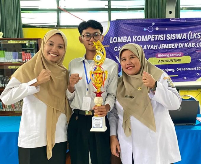 Siswa SMKN 1 Lumajang Raih Juara 1 LKS Bidang Akuntansi Tingkat Kabupaten Lumajang